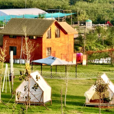 Fengxi Bay Homestay, No. 90 Daijia Dawan, Huangpi District, Wuhan City, Hubei Province Hotels near Mulan Grassland