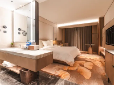 TINGZHOU CROWN INTERNATIONAL HOTEL Hotels near The ancient town of Changting