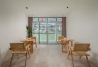 Zhenyuanyang and Guangjiangjing Design Homestay