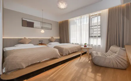 Yubo Xiaoqikong Xishe Yushanyuan Отели рядом с достопримечательностью «Wolong Pond»