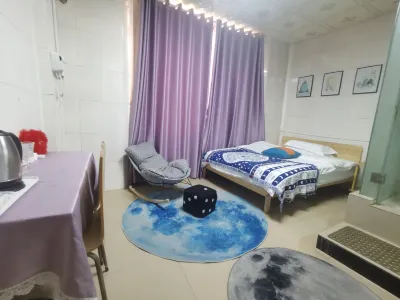 Dongxing Sihai Mingyue Inn Hotels near Guan Yu’s Temple