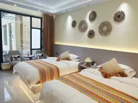椿野·SpringLodge民宿（特克斯八卦城店） - 2星級