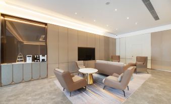Starway Hotel (Shanzhong Longhu Street Wanda Plaza)