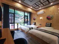 Jiulongxi Chinese Inn (Dehang Canyon Scenic Area)