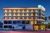 Ni Hao Hotel (Ganzi Gesar Wangcheng) Hotels near Baita Park