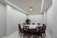 Anji Youxiang Parent Child Pool Resort Homestay (Zhongnan Baicaoyuan Branch) - Kaplıcalı