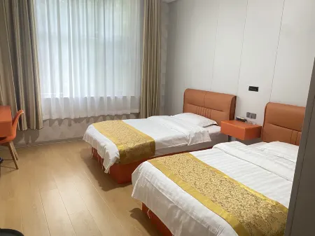 Yuanping Xishan Hotel Отели рядом со станцией Xuangang Railway Station