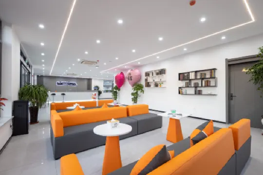 Xiangyun Hotel (Taoxian Airport Shenyang Conservatory of Music Taoxian Campus Branch) Отели рядом с Аэропорт Шэньян