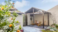 Starlight Cabin Holiday Inn (Wuyuan High-speed Railway Station Branch) Hotels in Center of Wuyuan/Wuyuan Railway Station