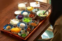 Shangri-La Muyu Lan Resort & Boutique Hotel (Dafo Temple Prayer Wheel Branch, Dukezong Ancient City)