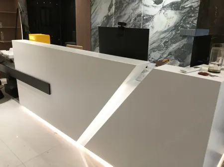 Lanju Yiyuan Hotel Отели рядом с достопримечательностью «Foding  Palace»