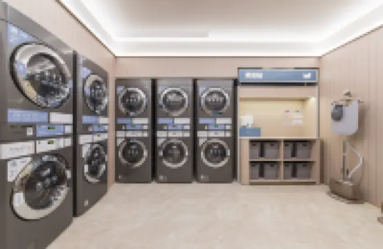 HanTing Hotel (Zhengzhou East Railway Station East Square Station Front Square)