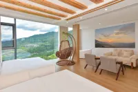 Luxury Wild Yuntop Tixi Homestay (Zhaoxing) - parking