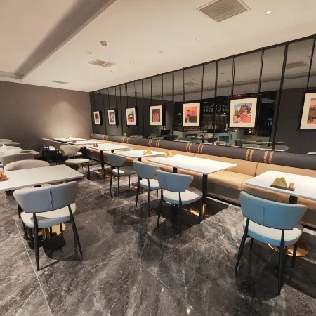 Nalan Hotel (Xinbin)