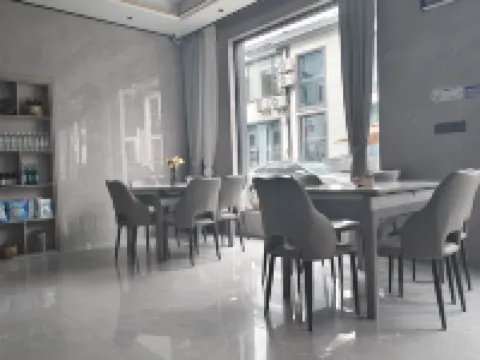 Wuman Shanye Homestay (Sanqingshan Gangshou Cableway)