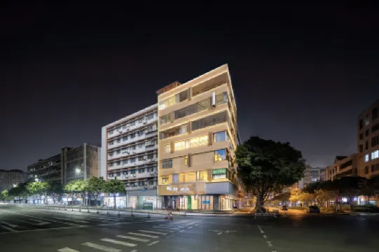 明軒ホテル（漳州古城大潤発） Southeast Martyrs' Cemetery周辺のホテル