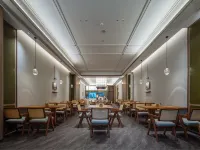 Kunming Howard Johnson Life Hotel (Mixc & Juhua Metro Station Branch) Hotels near Guandu