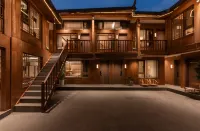 Courtyard-in-Courtyard Molin Oxygen Inn - 2-Star