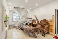 Hotel Lucy
