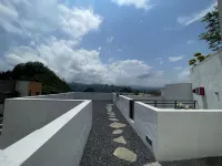 Wanfeng Fanjing Mountain View Field
