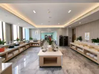 Left Bank Seaview Resort Hotel - Beach