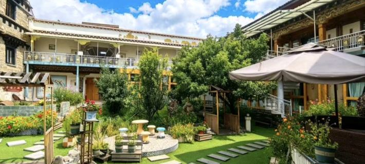 Dear Zhaizhai Hot Spring Hostel Daocheng İlçesi otelleri