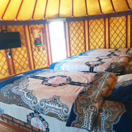 Zhongdu Jixiang Sanbao Yingpan Hotel