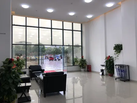 Pingguo Peixian International Hotel