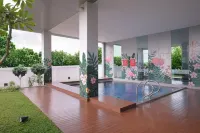 Hotel Horison Nindya Semarang - Parkplatz