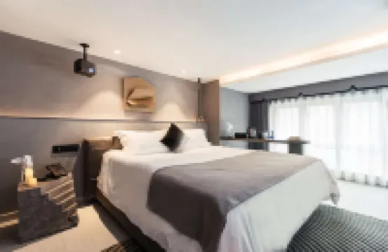 เมอร์เคียวหลานเยว่ (ถนนคนเดินปักกิ่ง ดาฟอซิ กว่างโจว)