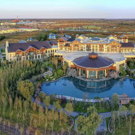 Maple Leaf Village Hot Spring Resort