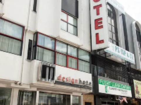 M Design Hotel @ Shamelin Perkasa Hotels near Cybernetics International College Of Technology