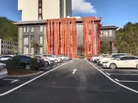 Jinxiu Hotel - parkir