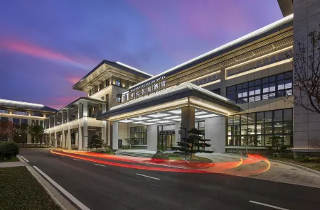 Maison New Century Hotel