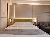 惠来索菲娅酒店 - 豪华现代减压大床房