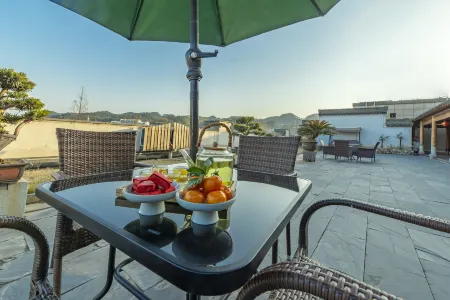 Superior Hotel (Shexian Ancient City) Отели рядом с достопримечательностью «Zheng's Ancestral House of She County»