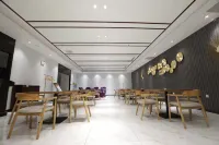 Kulunqi Jinshawan Hot Spring Hotel Hotels in Hure Banner