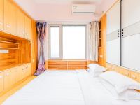 佳一轻奢公寓(上海周浦万达店) - 轻奢投影大床房