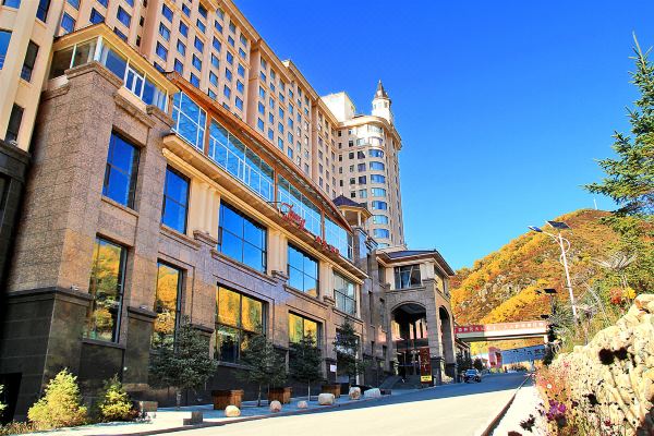 张家口万龙滑雪场国际公寓预订价格,联系电话位置地址【携程酒店】