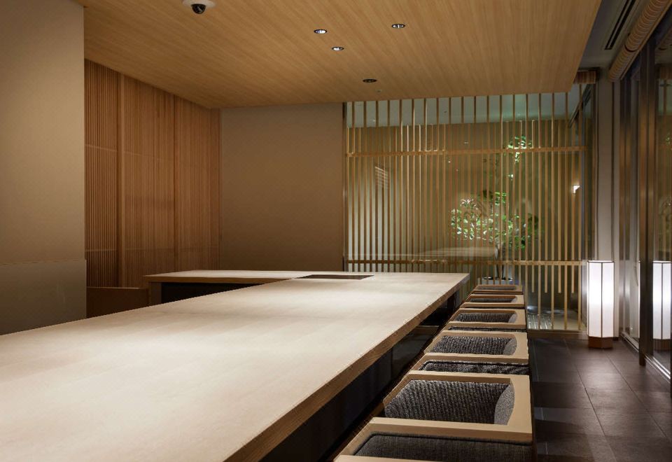 4. 아고라 교토 카..