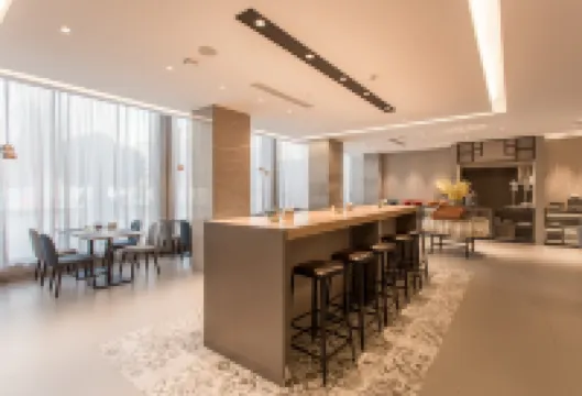 Homeinn Selected Hotel ( railway station Jinqueshan Road, Linyi)