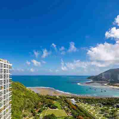 Coconut Wind Island Family Vacation Apartment (Sanya Dadonghai Half Mountain Peninsula Branch) Hotel Exterior