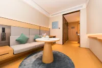 全季酒店(上海虹橋古北財富中心店) 鄰近上海工程技術大學(長寧校區)-教學樓的酒店