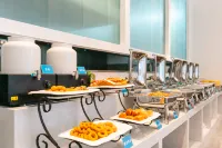 Lavande Hotel Xinyang Xi County Longhu  Easyhome Store. - sarapan