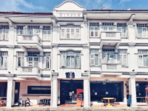 A Hotel Chinatown Hotels near SPF Private Clients (Part of Howden)