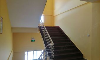 Dongshan Huatian Business Hotel