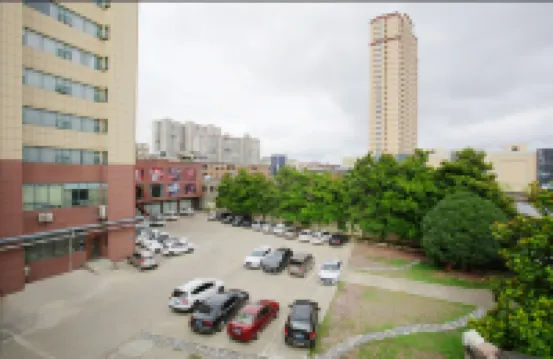 xinyangshenguanghuayuanjiudian