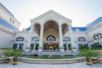 Old Tram Hotel Отели рядом со станцией Северная остановка Чжэнчжоу