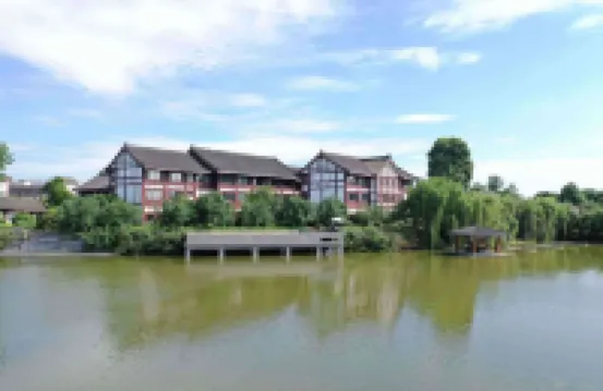 眉山尋隱温泉酒店