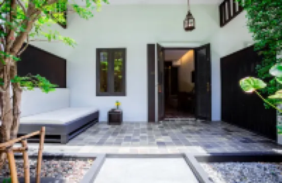Aruntara Riverside Boutique Hotel Hotels near Ratchavej Hospital